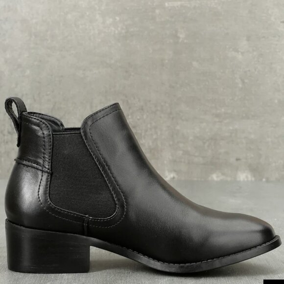 New Steve Madden Dicey Black Leather Chelsea Ankle Boot 6 1/2 - Picture 7 of 8